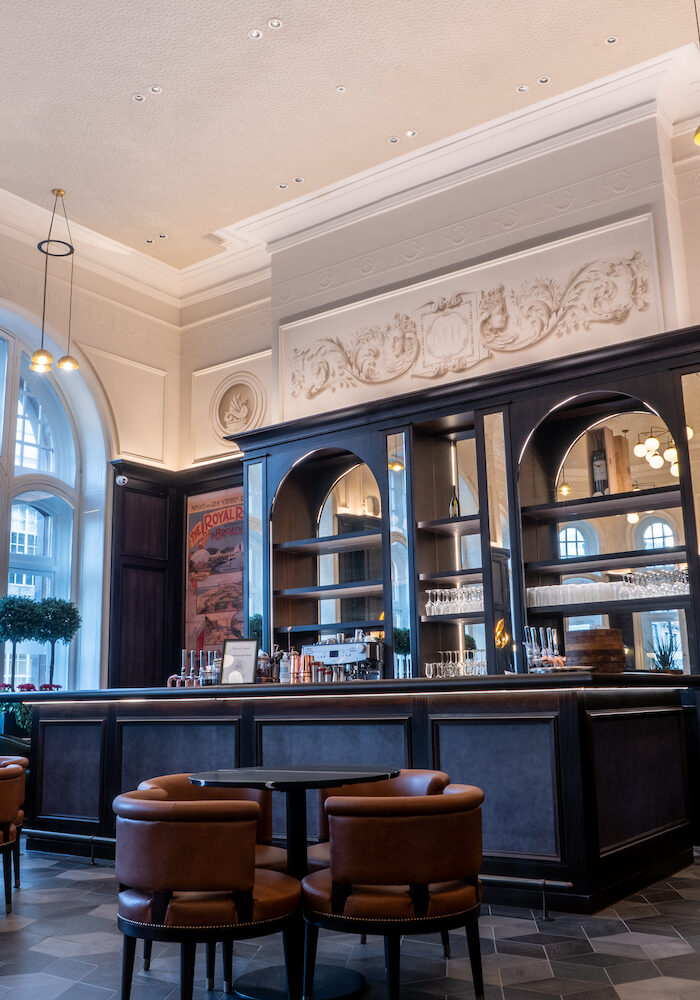 Bar mount street restaurant Midland Hotel Manchester