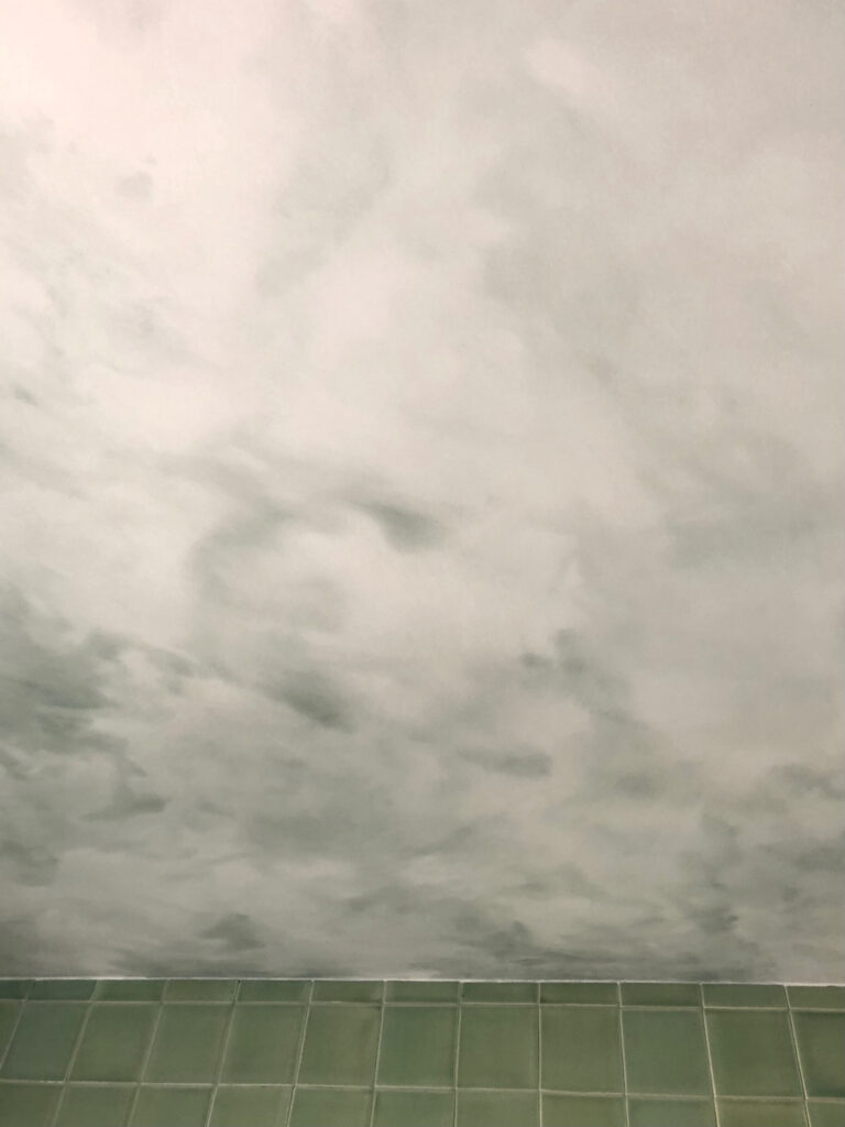 Ciel peint monochrome